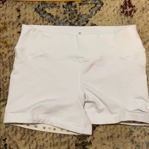 Barely worn athleta booty shorts